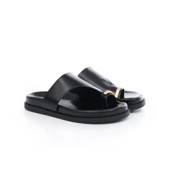 Sandália Papete Feminina Preta com Aplicação de Metal no Dedo Loja MM Store Shoes (1)